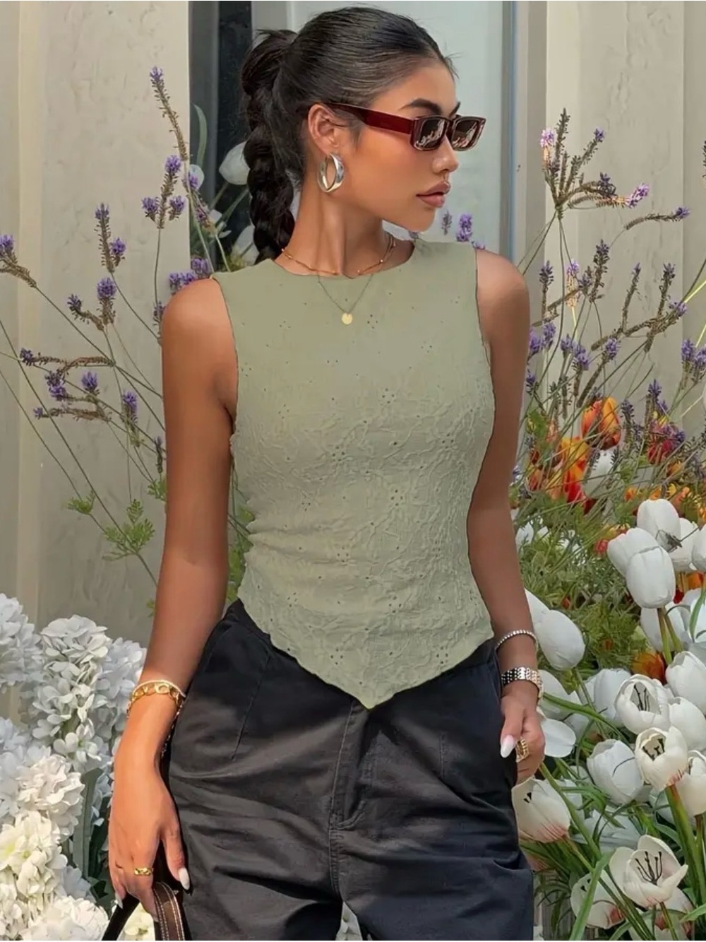 Sleeveless Olive Eyelet Point-Hem Tank Top